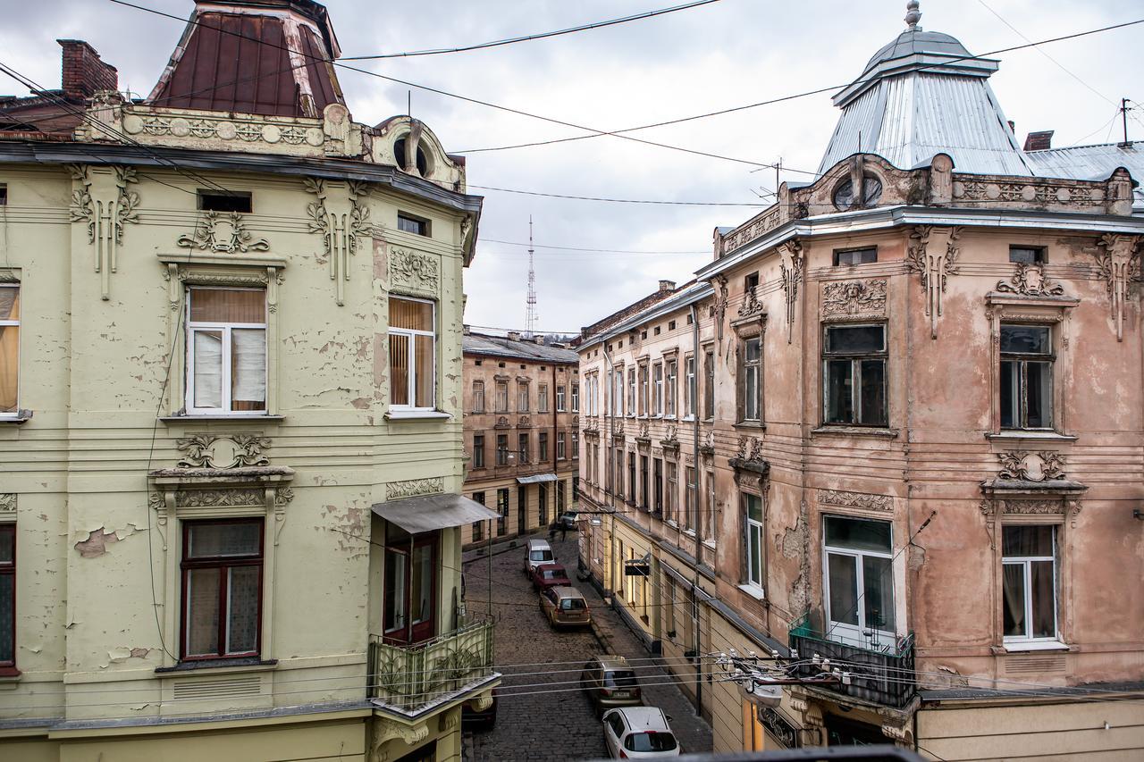 The Phantom Of The Opera Lviv Exterior photo