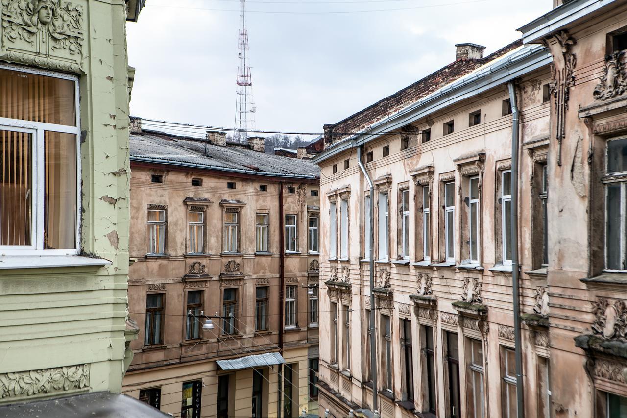 The Phantom Of The Opera Lviv Exterior photo